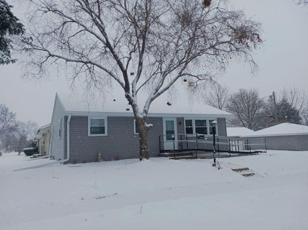 Photo of 7040 W Tallmadge PLACE, Milwaukee, WI 53218 (MLS # 22600180)