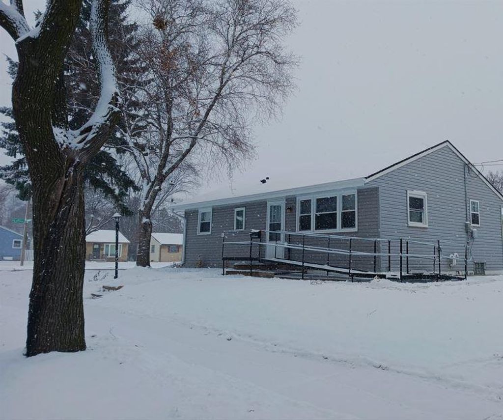 Photo of 7040 W Tallmadge PLACE, Milwaukee, WI 53218 (MLS # 22600180)