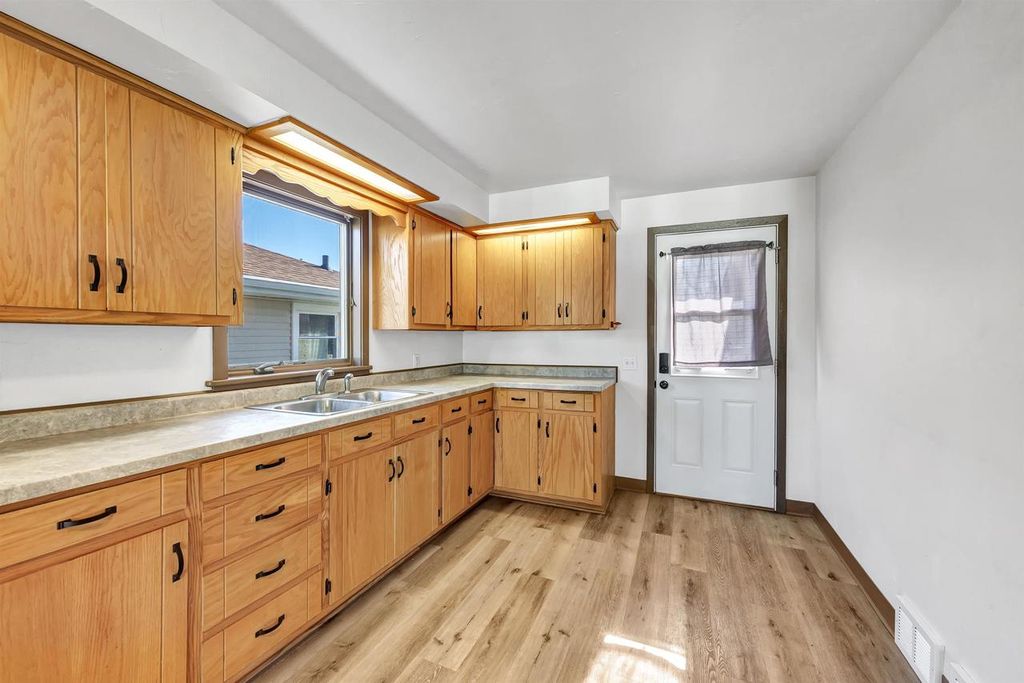 Photo of 522 Mill STREET, Algoma, WI 54201 (MLS # 50325132)