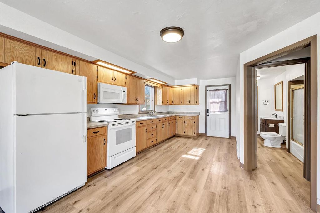Photo of 522 Mill STREET, Algoma, WI 54201 (MLS # 50325132)