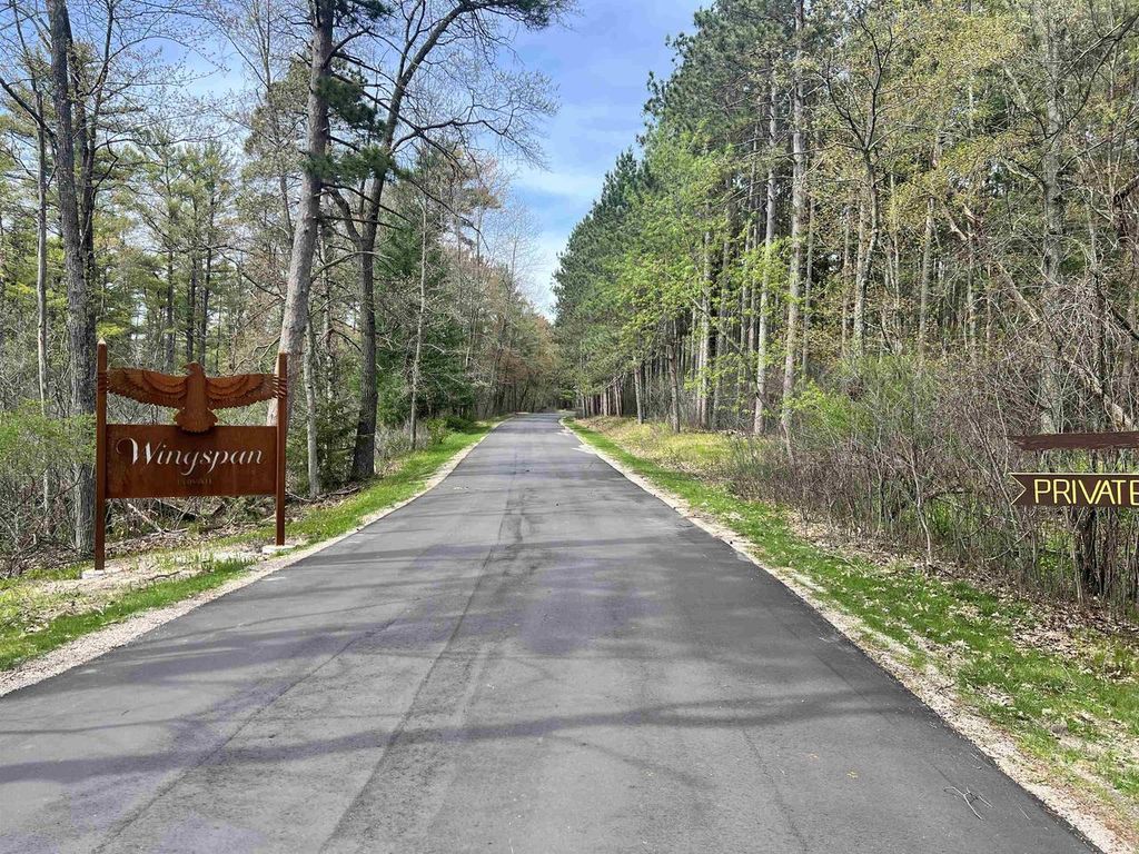 Photo of E1280 County Road Q, Waupaca, WI 54981 (MLS # 50325349)