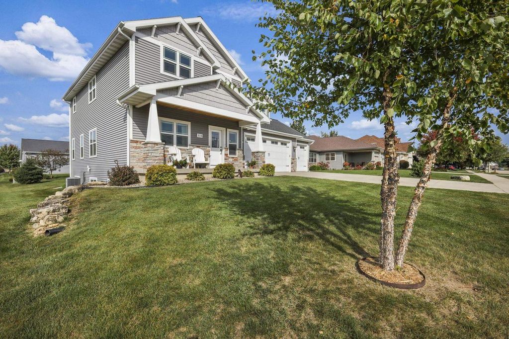 Photo of 315 Liberty Park Dr. DRIVE, Oregon, WI 53575 (MLS # 2010216)