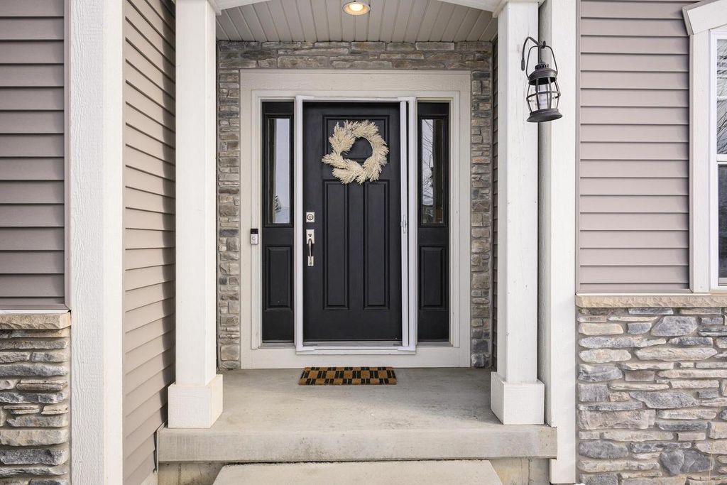 Photo of 6662 Dusky GLEN, Windsor, WI 53598 (MLS # 2013544)