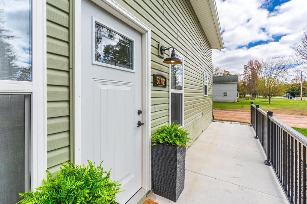 Photo of 5102 Ross AVENUE, Weston, WI 54476 (MLS # 22601922)