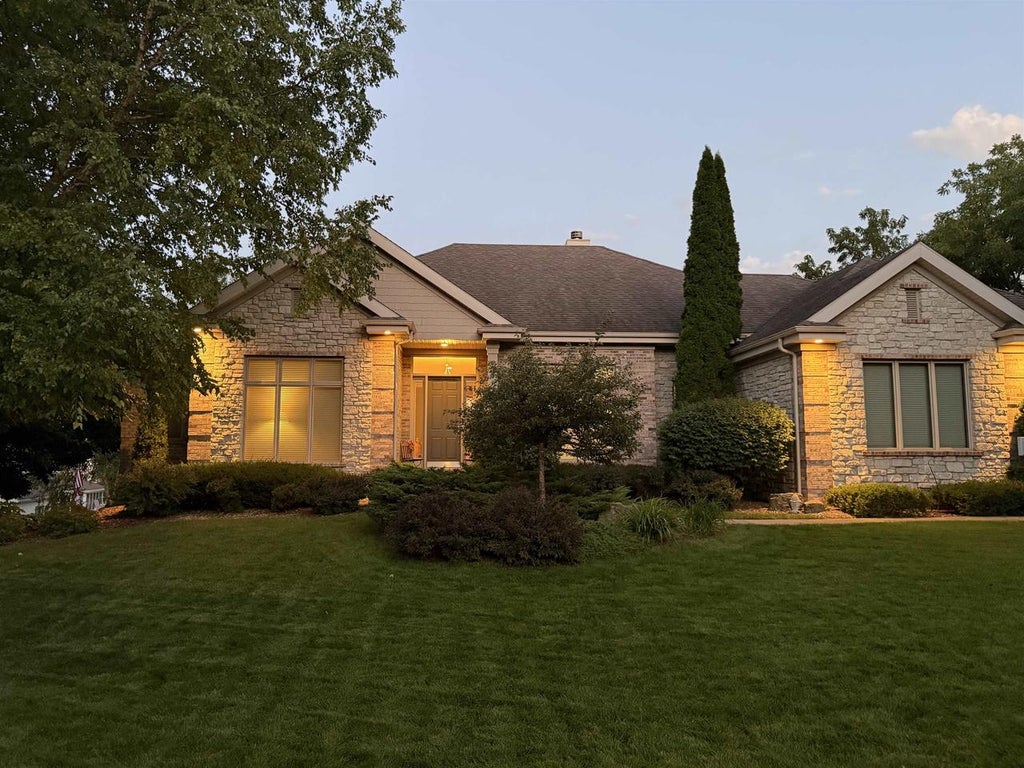 Photo of 1805 Autumn Hill DRIVE, Verona, WI 53593 (MLS # 2030871)
