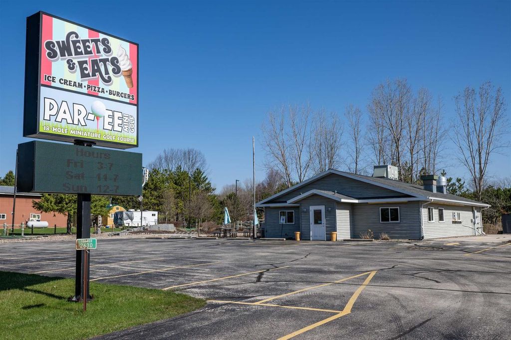 Photo of 2630 School LANE, Green Bay, WI 54313 (MLS # 50324200)