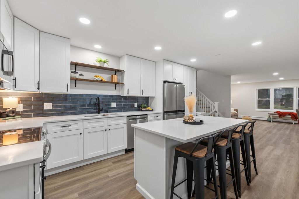 Photo of N5407 County Road U, Hartford, WI 53027 (MLS # 1955553)