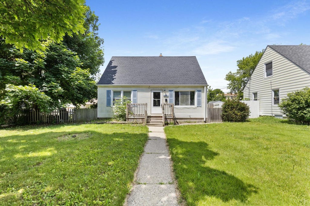 Photo of 5675 N 58th STREET, Milwaukee, WI 53218 (MLS # 1969610)