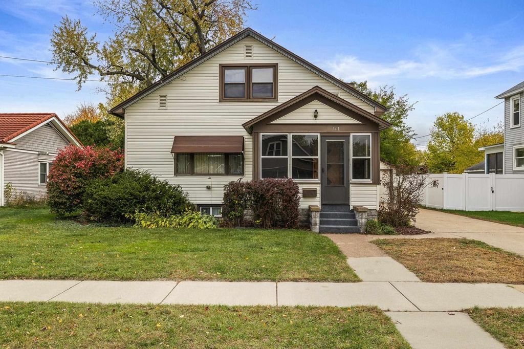 Photo of 141 10th Street South, Wisconsin Rapids, WI 54494 (MLS # 22505106)