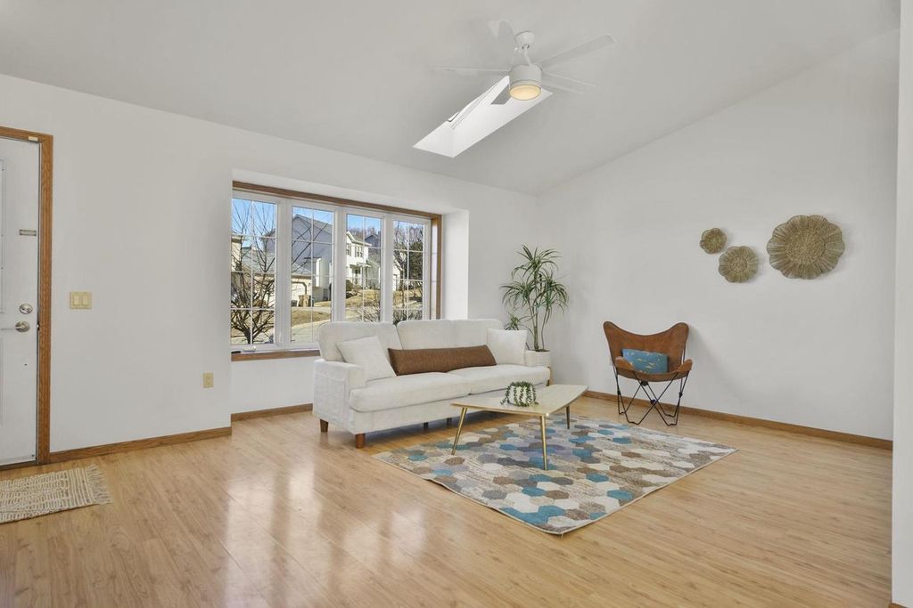 Photo of 17 Kresteller CIRCLE, Madison, WI 53719 (MLS # 2017146)