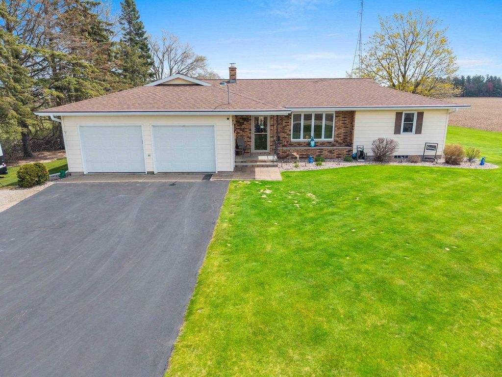 Photo of N5596 Range Line ROAD, Shawano, WI 54166 (MLS # 50324844)