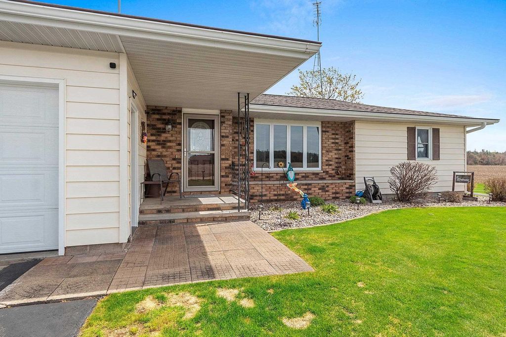 Photo of N5596 Range Line ROAD, Shawano, WI 54166 (MLS # 50324844)