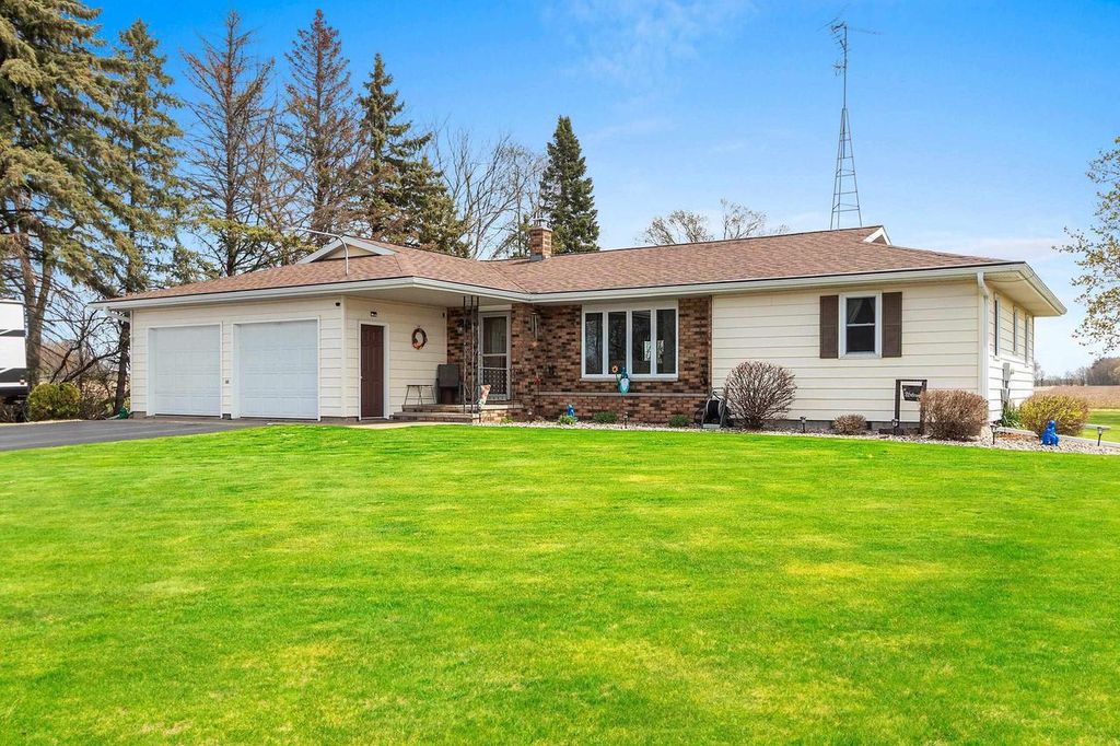 Photo of N5596 Range Line ROAD, Shawano, WI 54166 (MLS # 50324844)