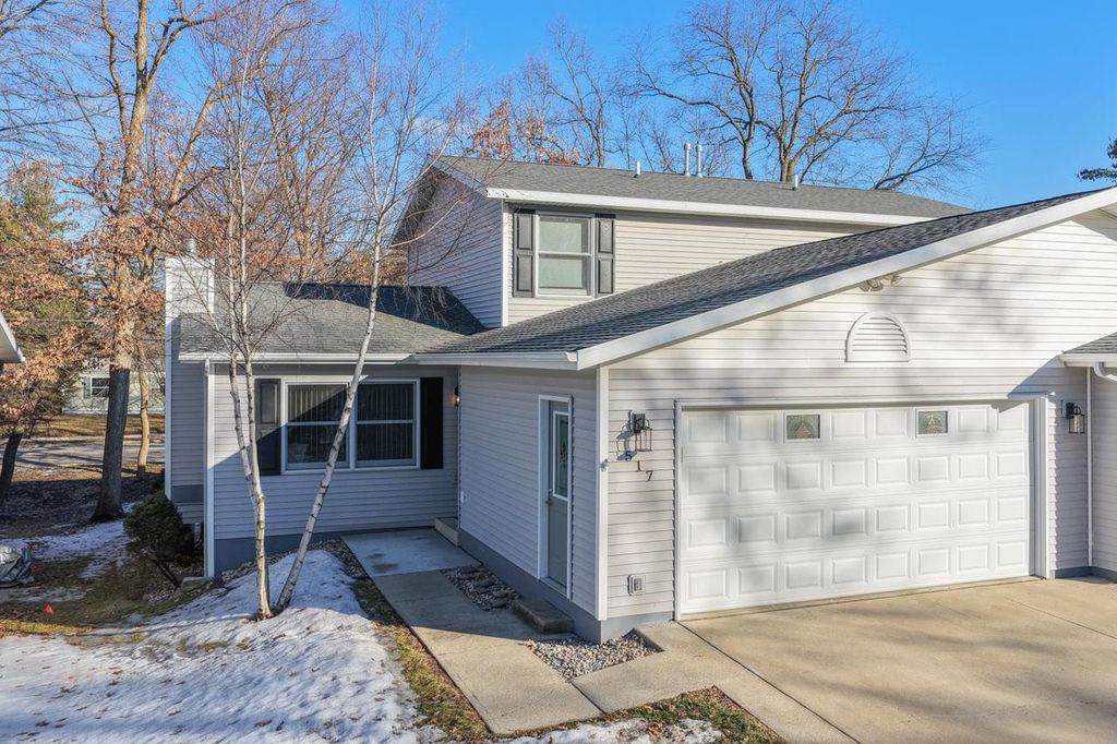 Photo of 517 Prospect CIRCLE, Shawano, WI 54166 (MLS # 50321497)