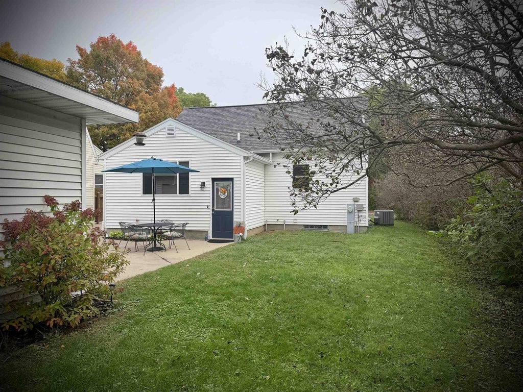 Photo of 1008 N 5th AVENUE, Wausau, WI 54401 (MLS # 22604882)