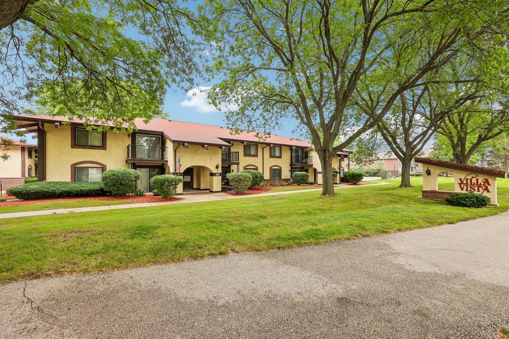Photo of N82W13506 Fond Du Lac AVENUE #A207, Menomonee Falls, WI 53051 (MLS # 1980110)