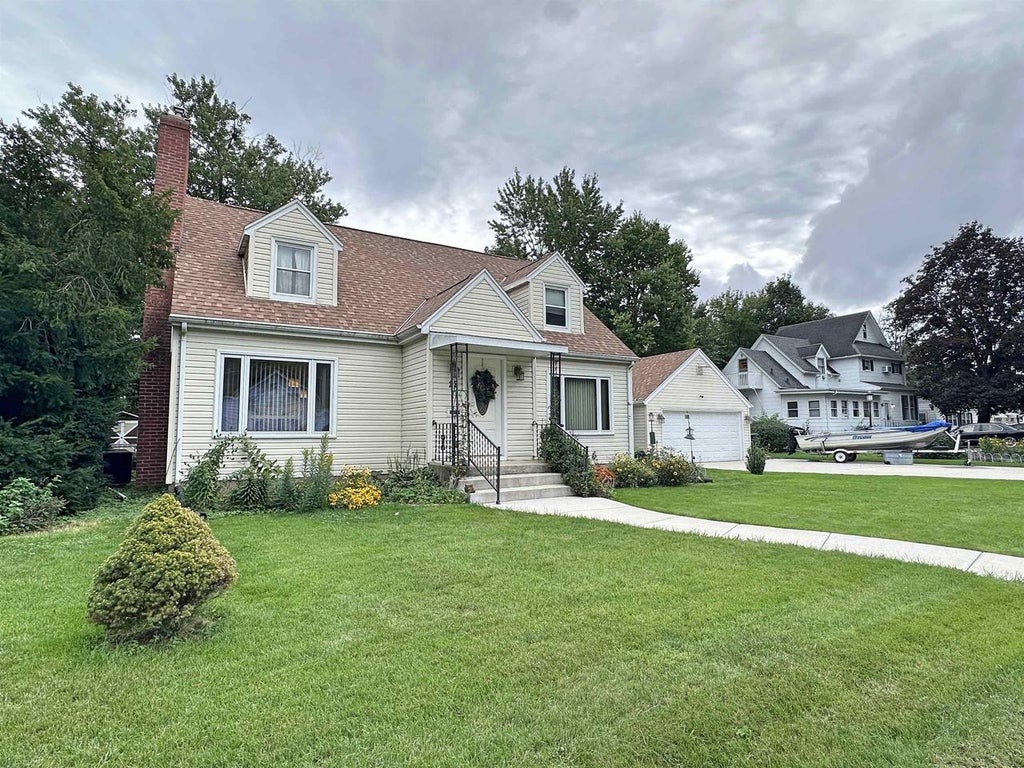 Photo of 22 N Pine STREET, Janesville, WI 53548 (MLS # 2033280)