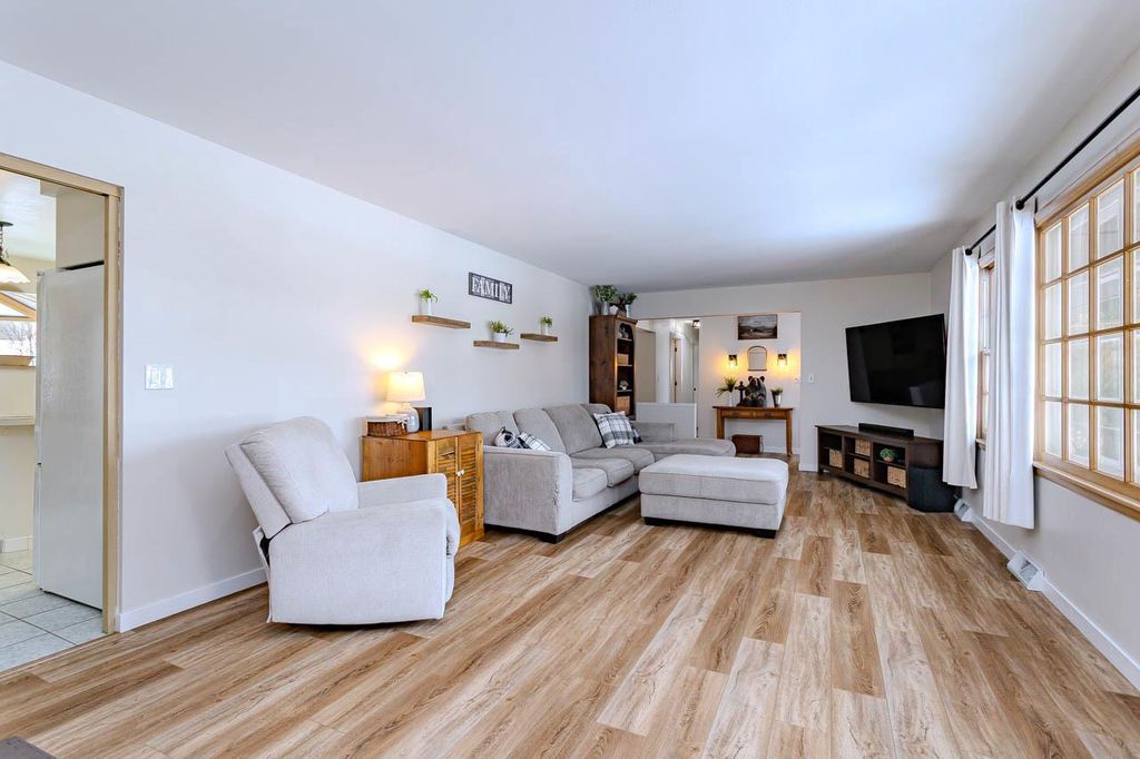 Photo of 1403 Stark STREET, Wausau, WI 54403 (MLS # 22600529)