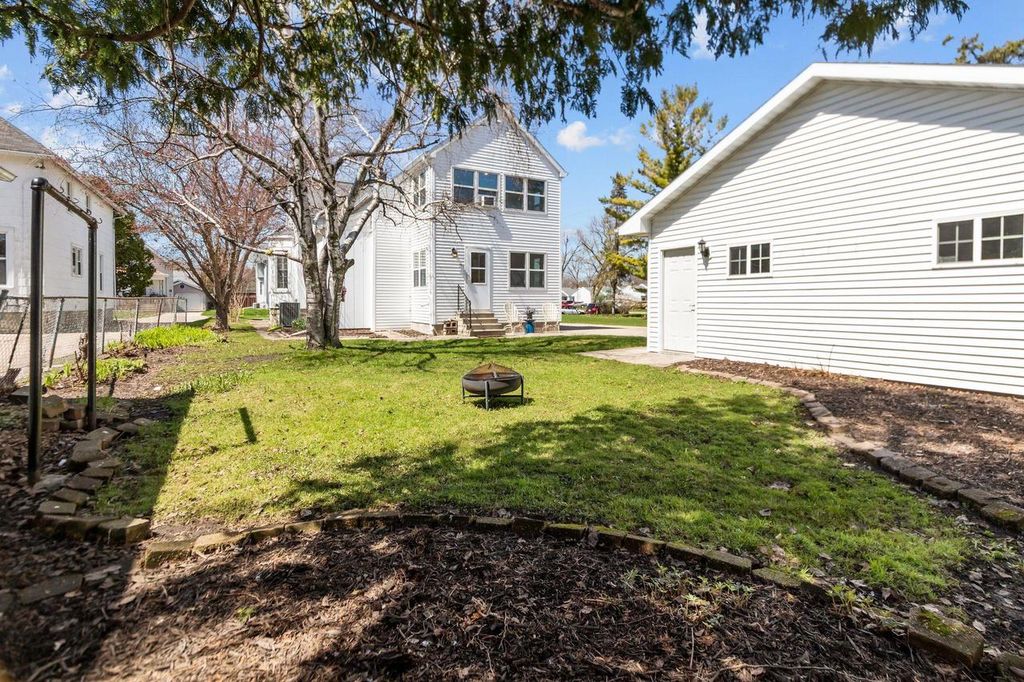 Photo of 1224 Eastman STREET, Oshkosh, WI 54901 (MLS # 50324203)