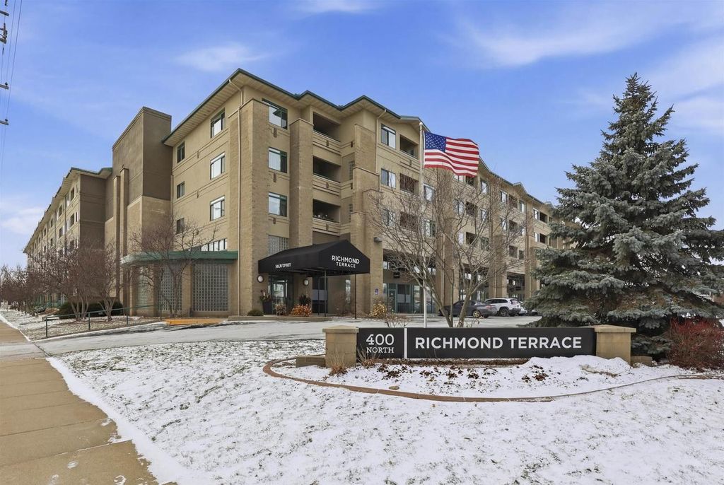 Photo of 400 N Richmond STREET #340, Appleton, WI 54911 (MLS # 50320074)