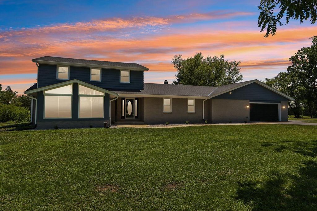 Photo of 10780 S 92nd STREET, Franklin, WI 53132 (MLS # 1969900)