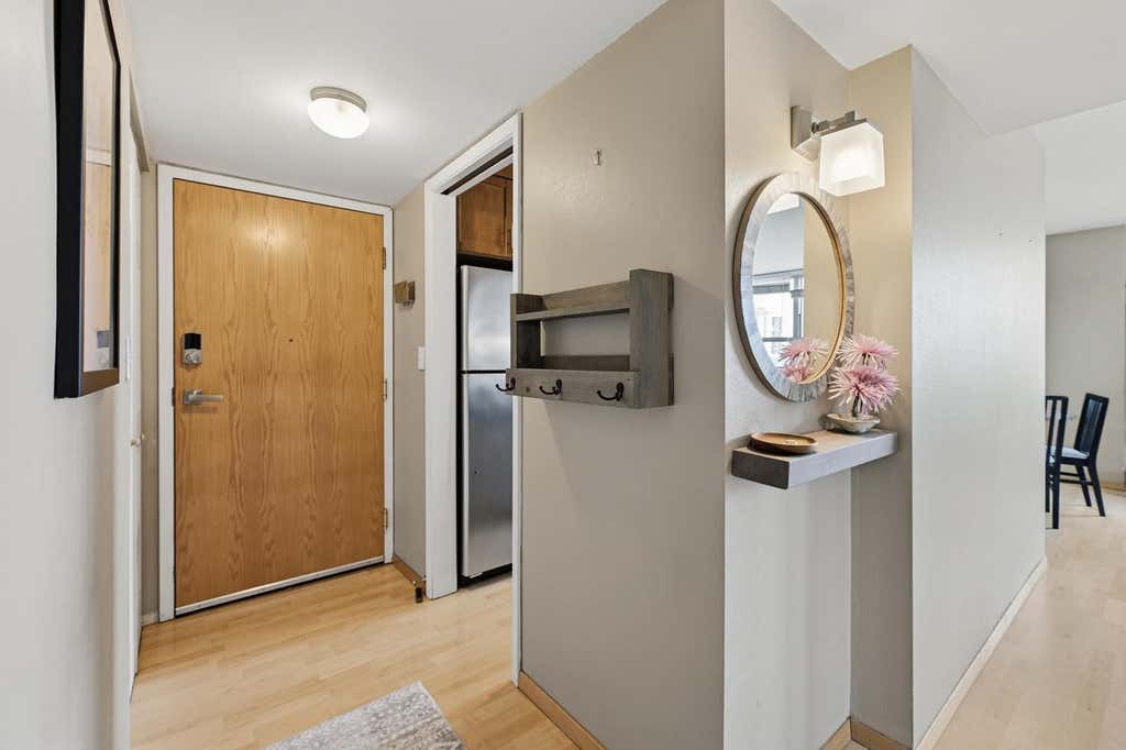 Photo of 1707 N Prospect AVENUE #6C, Milwaukee, WI 53202 (MLS # 1972188)