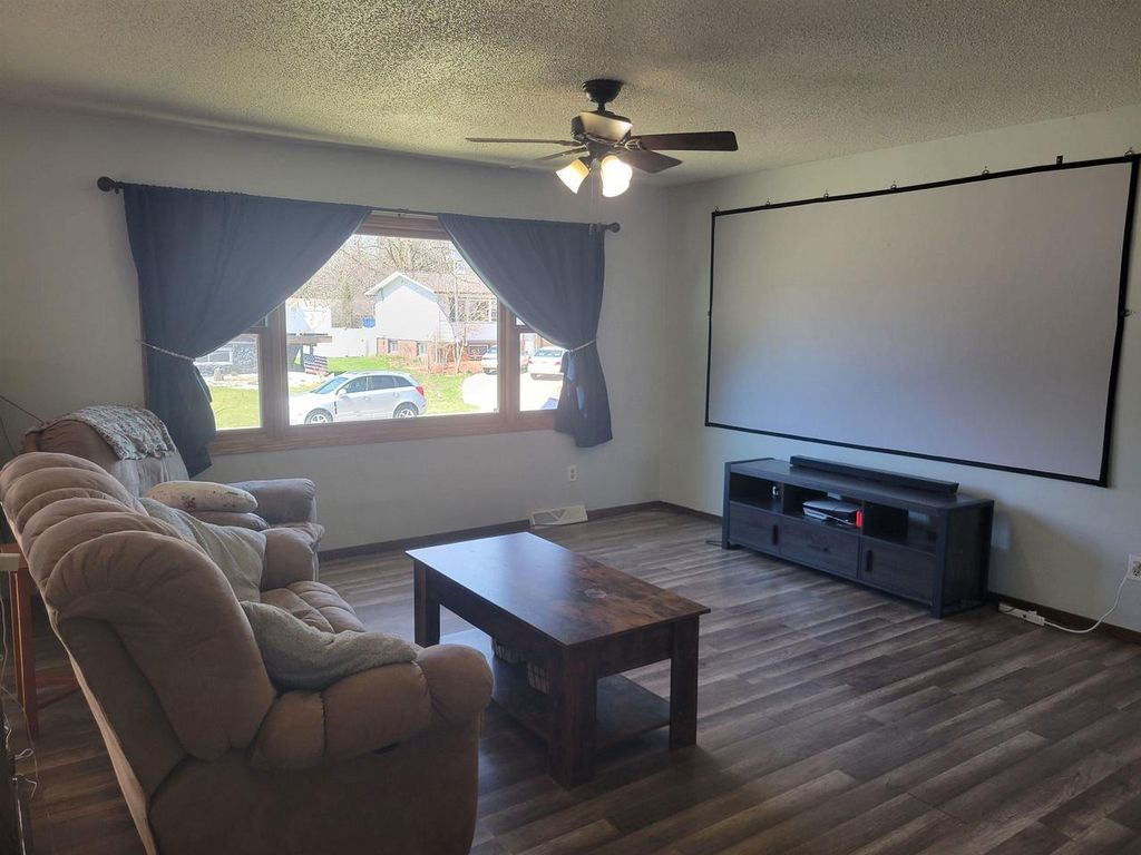 Photo of 603 Oak STREET, Rothschild, WI 54474 (MLS # 22601491)