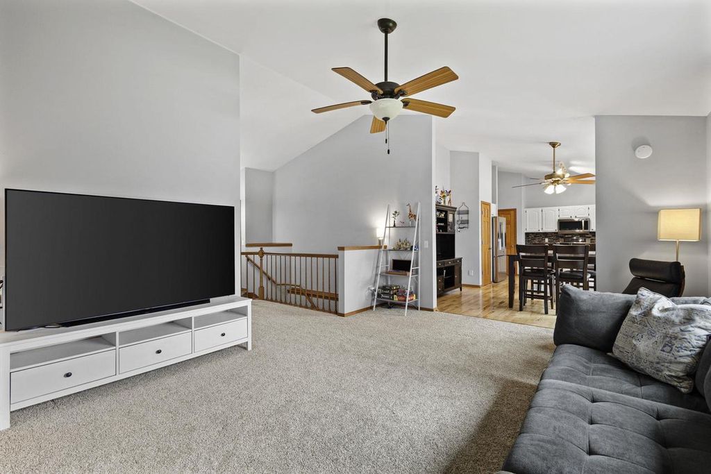 Photo of 840 Vista Ridge DRIVE, Mount Horeb, WI 53572 (MLS # 2018907)