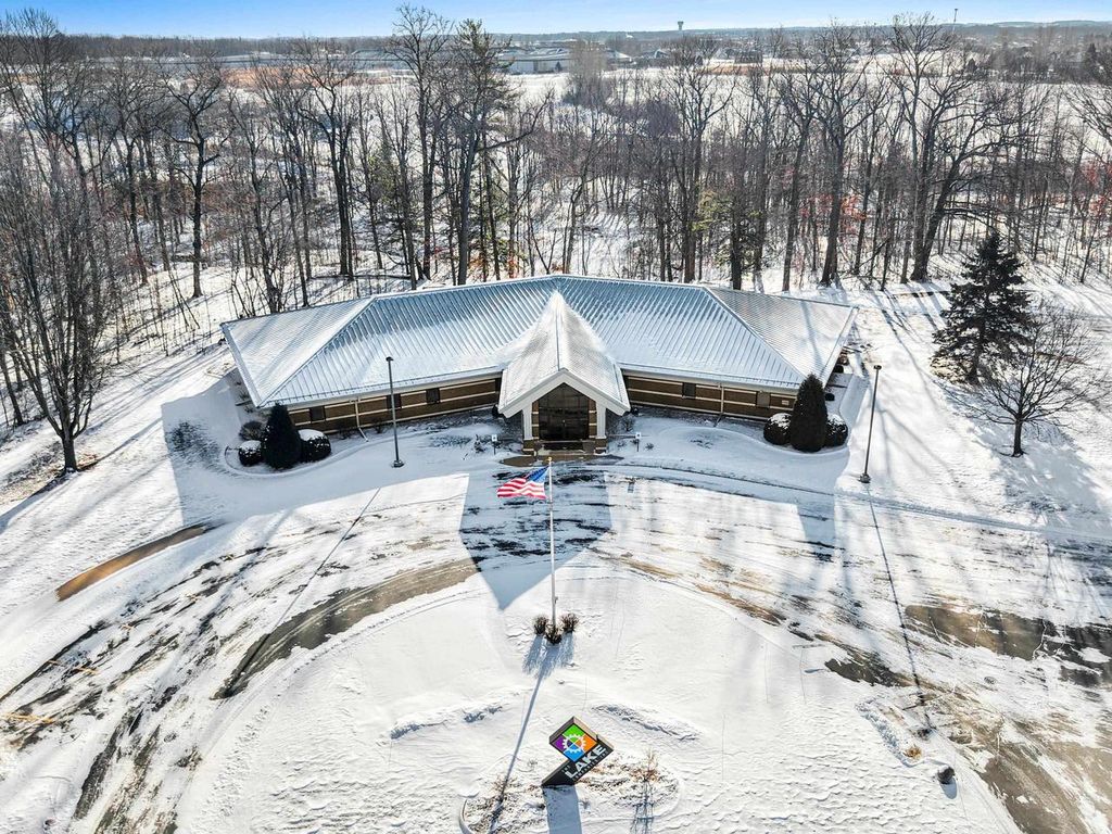 Photo of 2980 Walker DRIVE, Green Bay, WI 54311 (MLS # 50320382)