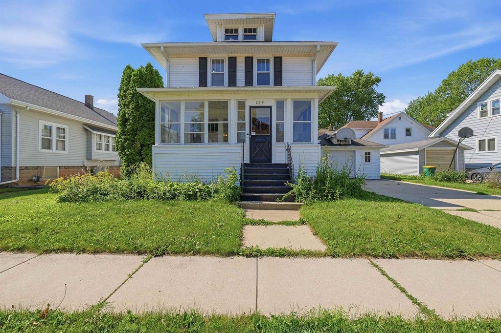 Photo of 154 E 11th STREET, Fond Du Lac, WI 54935 (MLS # 50331676)