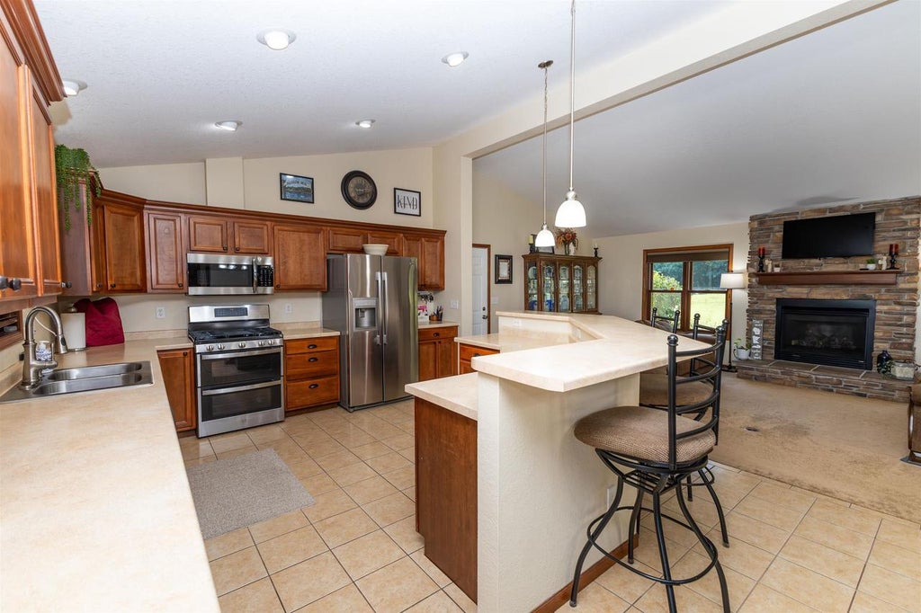 Photo of 1929 Lakes Edge LANE, Friendship, WI 53934 (MLS # 2029502)