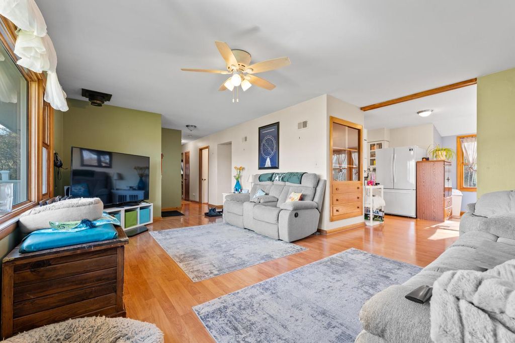 Photo of 18785 Davidson ROAD, Brookfield, WI 53045 (MLS # 1942937)