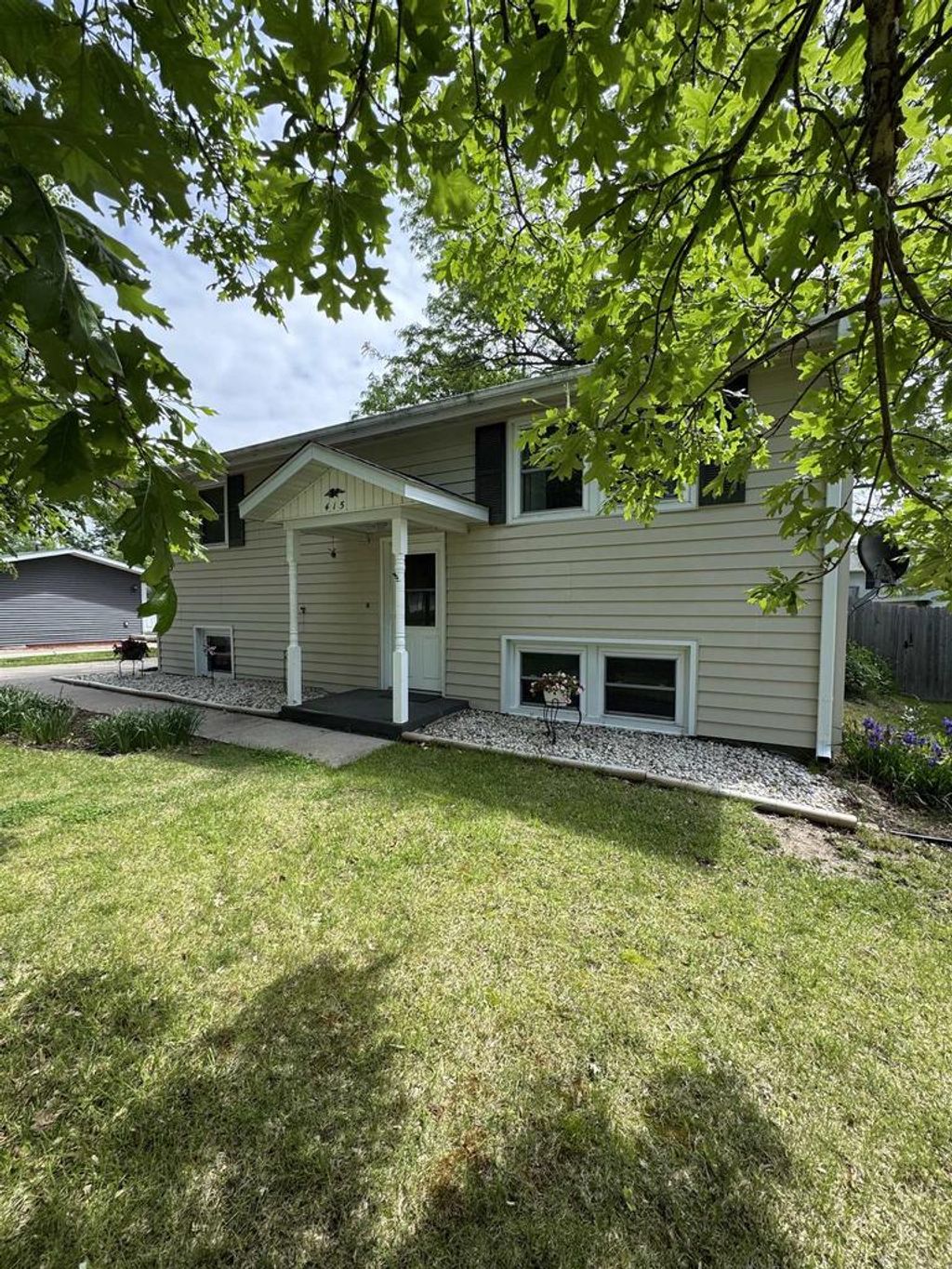 Photo of 415 May STREET, Platteville, WI 53818 (MLS # 2024124)