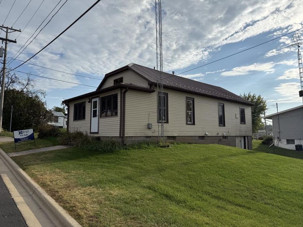 Photo of 504 W High STREET, Shullsburg, WI 53586 (MLS # 2010961)