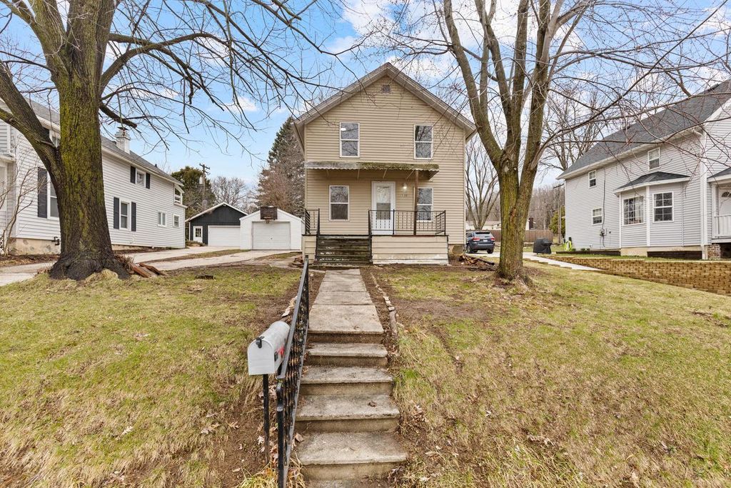 Photo of 120 N Park PLACE, Plymouth, WI 53073 (MLS # 1956413)