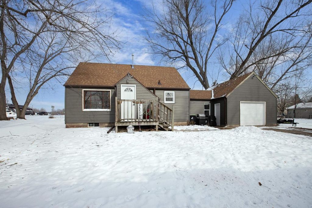 Photo of E8560 Court STREET, New London, WI 54961 (MLS # 50320964)