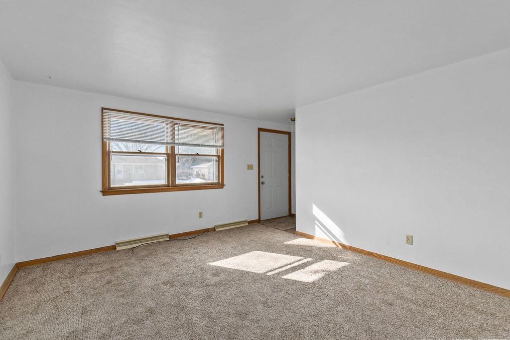 Photo of 980 8th STREET, Menasha, WI 54952 (MLS # 50321416)