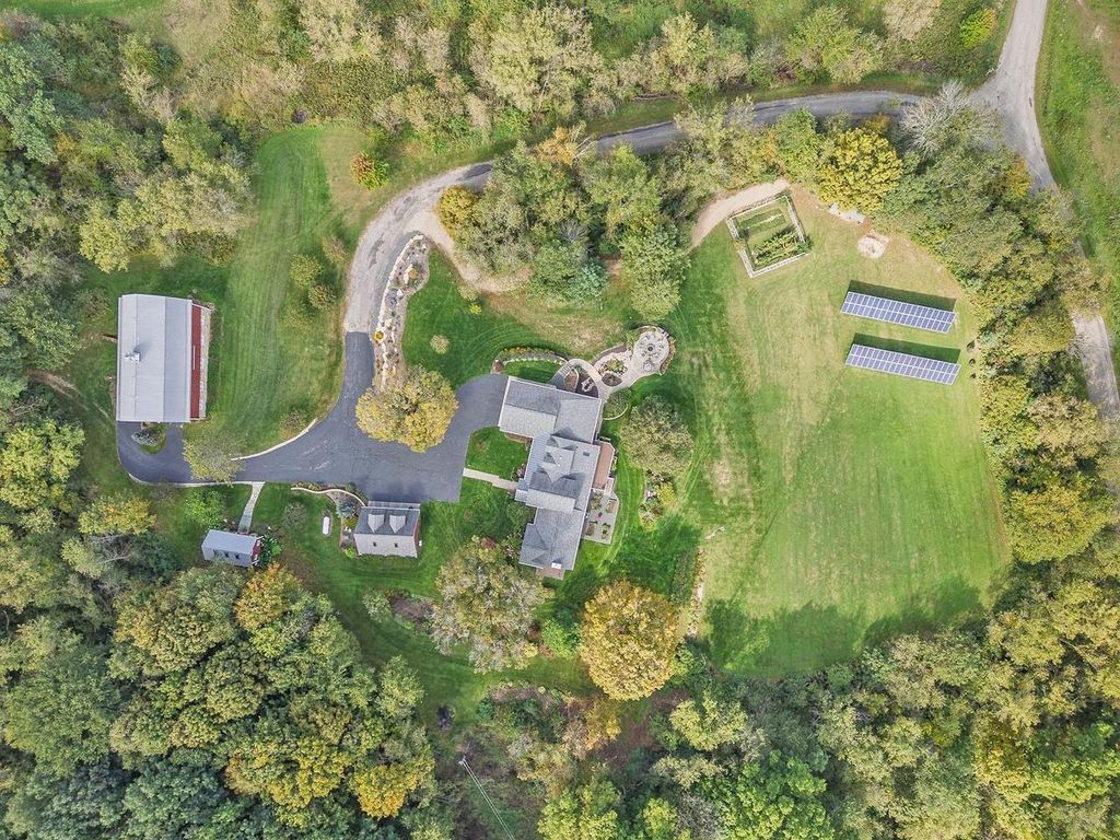 Photo of E1475 Owens DRIVE, La Valle, WI 53941 (MLS # 2010354)