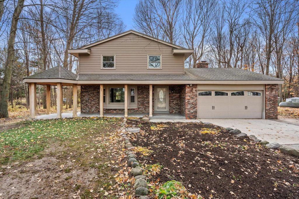 Photo of 11693 Sherman ROAD, Cedarburg, WI 53012 (MLS # 1942541)