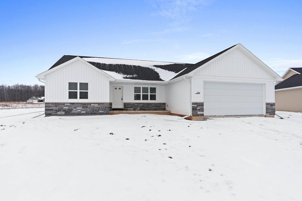 Photo of 2662 Lawrence LANE, Neenah, WI 54956 (MLS # 50321054)