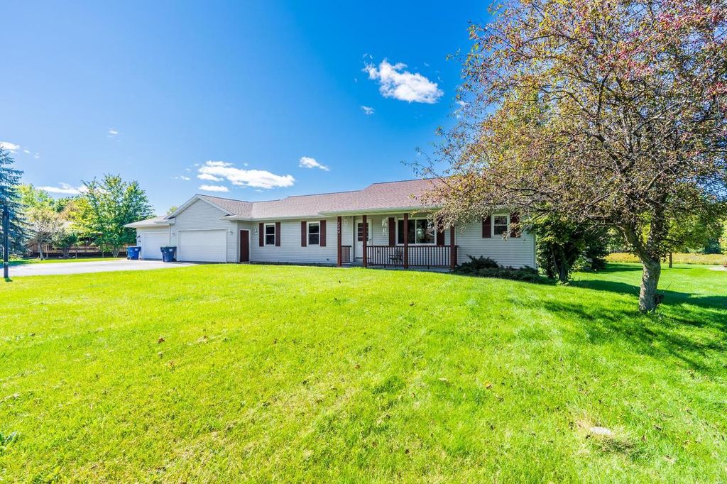 Photo of 149943 Wineberry LANE, Wausau, WI 54401 (MLS # 22600946)