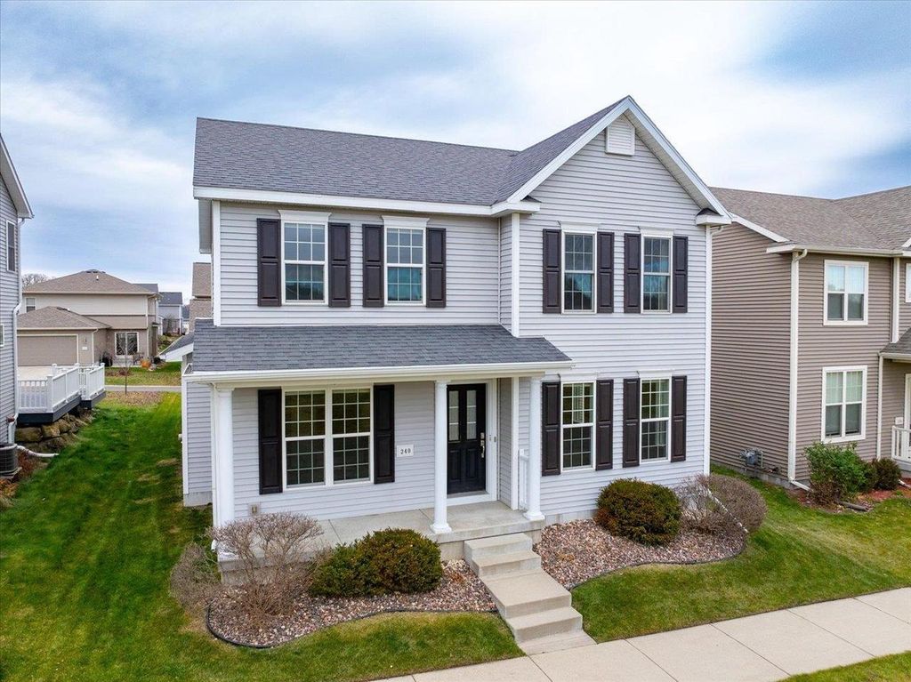 Photo of 240 Sugar Maple LANE, Verona, WI 53593 (MLS # 2011294)