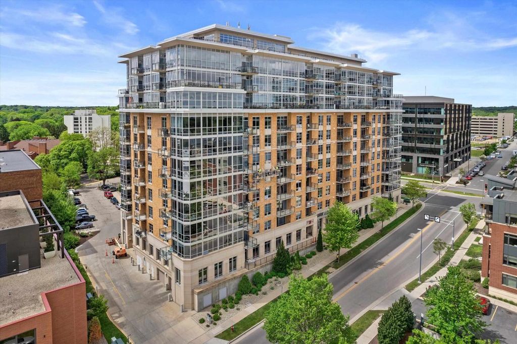 Photo of 625 N Segoe ROAD #1006, Madison, WI 53705 (MLS # 2024024)