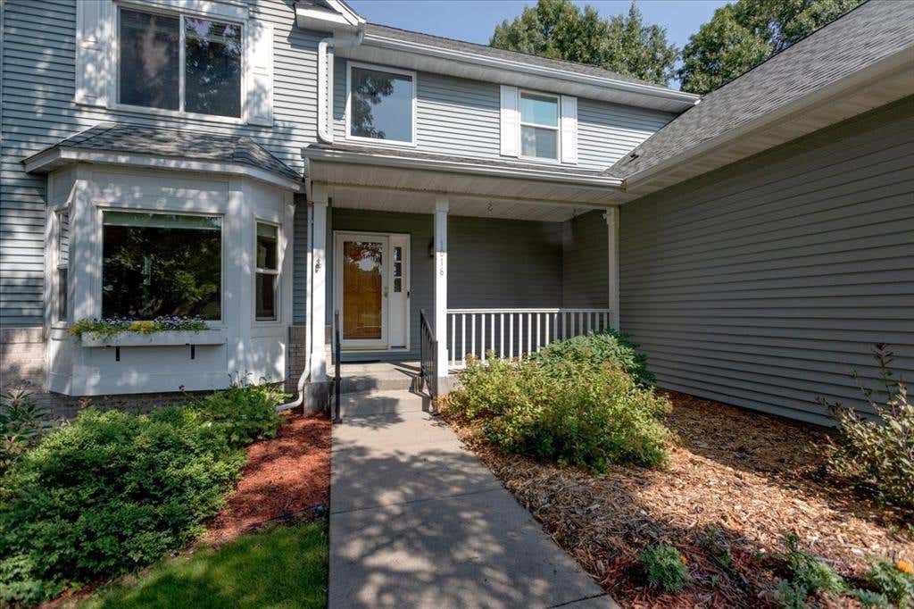 Photo of 1016 Willow River Road, North Hudson, WI 54016 (MLS # 1603818)