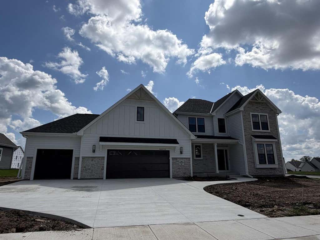 Photo of N66W21225 Sweet Clover DRIVE, Menomonee Falls, WI 53051 (MLS # 1968491)