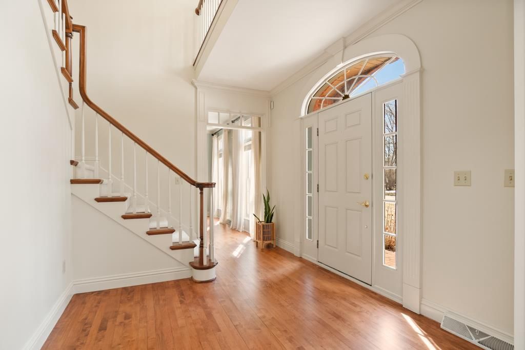 Photo of 2071 Shady LANE, Ashwaubenon, WI 54313 (MLS # 50323169)