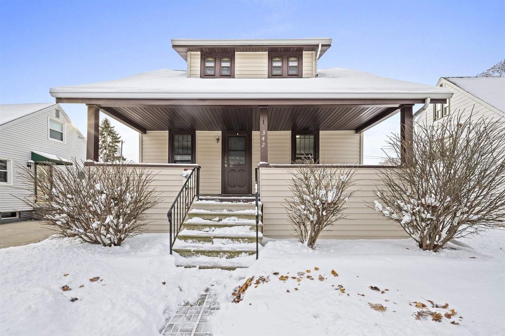 Photo of 342 E 9th STREET, Fond Du Lac, WI 54935 (MLS # 50319706)