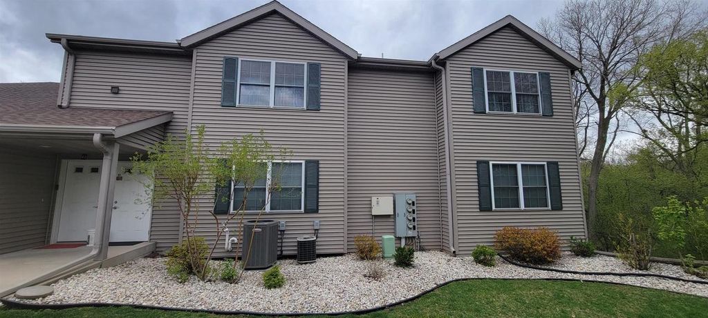 Photo of 41 Scenic CIRCLE, Fond Du Lac, WI 54935 (MLS # 50324756)