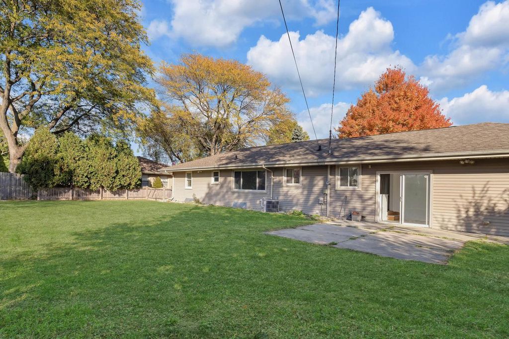 Photo of 3422 Stratford AVENUE, Racine, WI 53404 (MLS # 1944142)