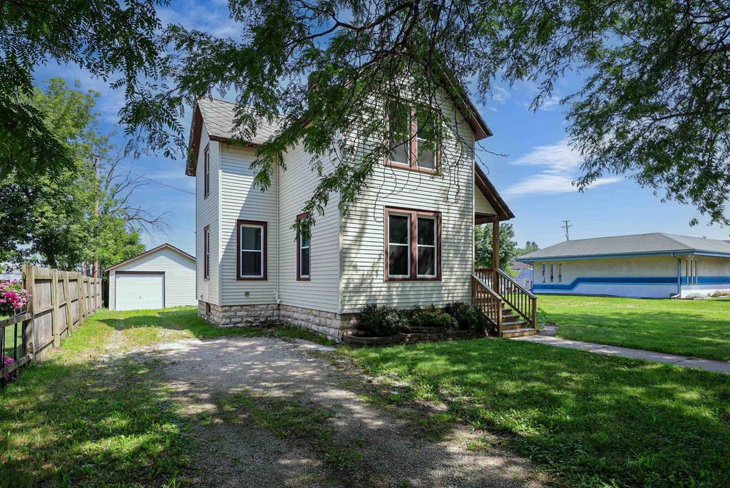 Photo of 115 W Scott STREET, Fond Du Lac, WI 54935 (MLS # 50330338)